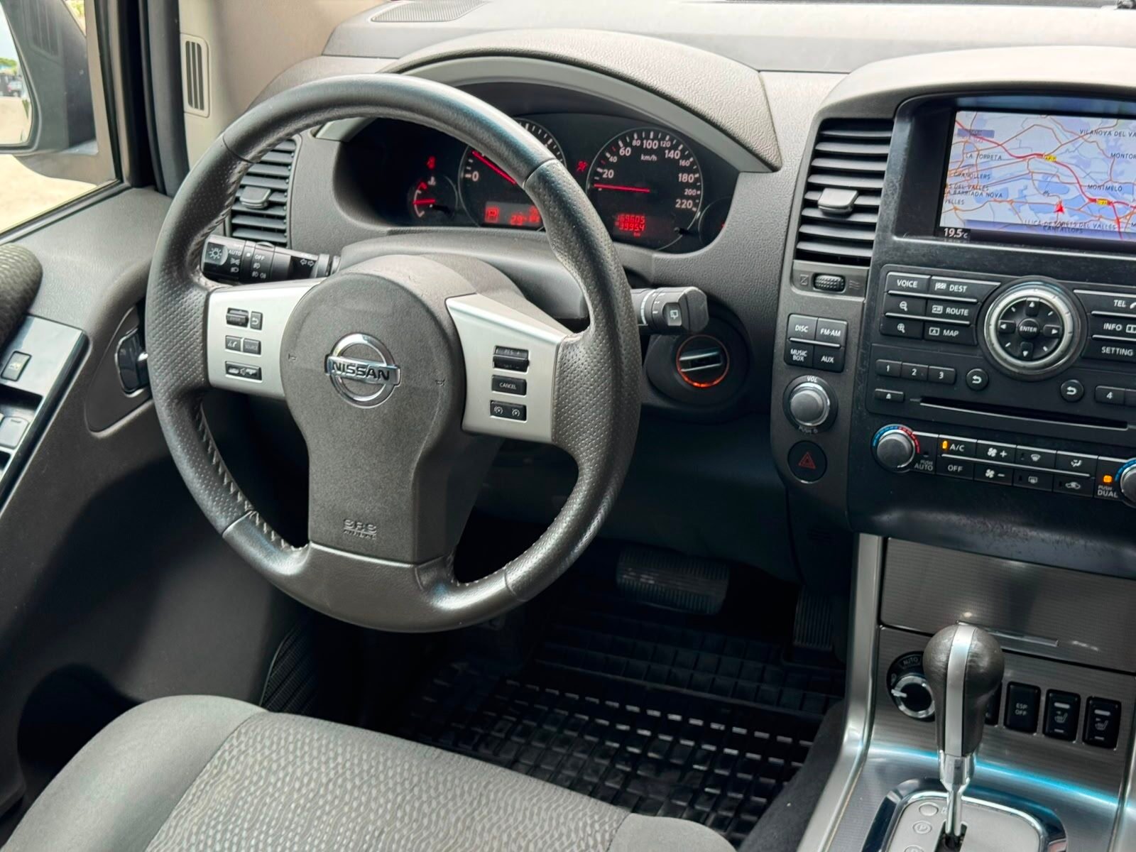 NISSAN Pathfinder 2.5 dCi 171CV SE Auto 7 plazas