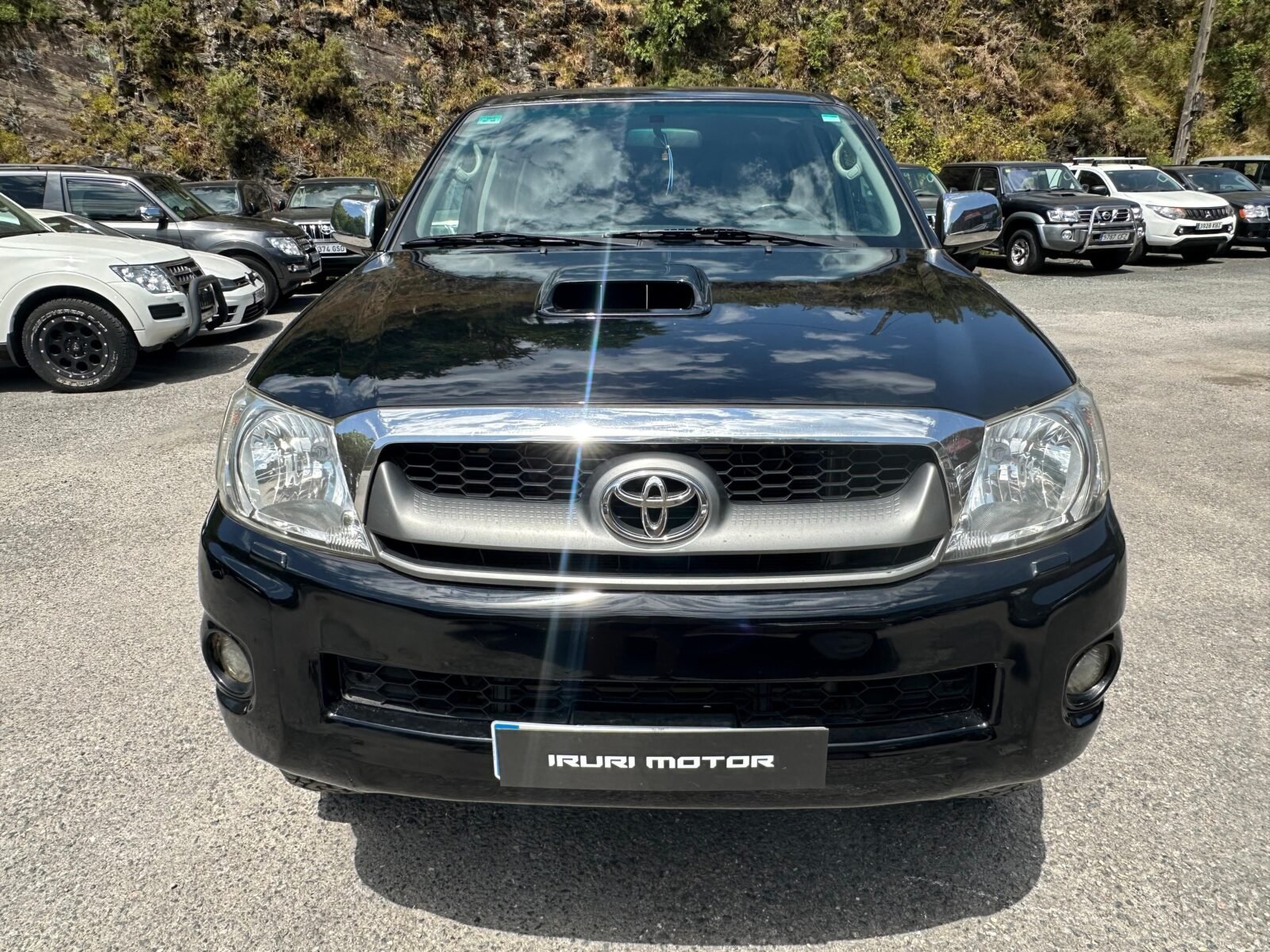 TOYOTA Hilux 3.0 D4D Cabina Doble VXL