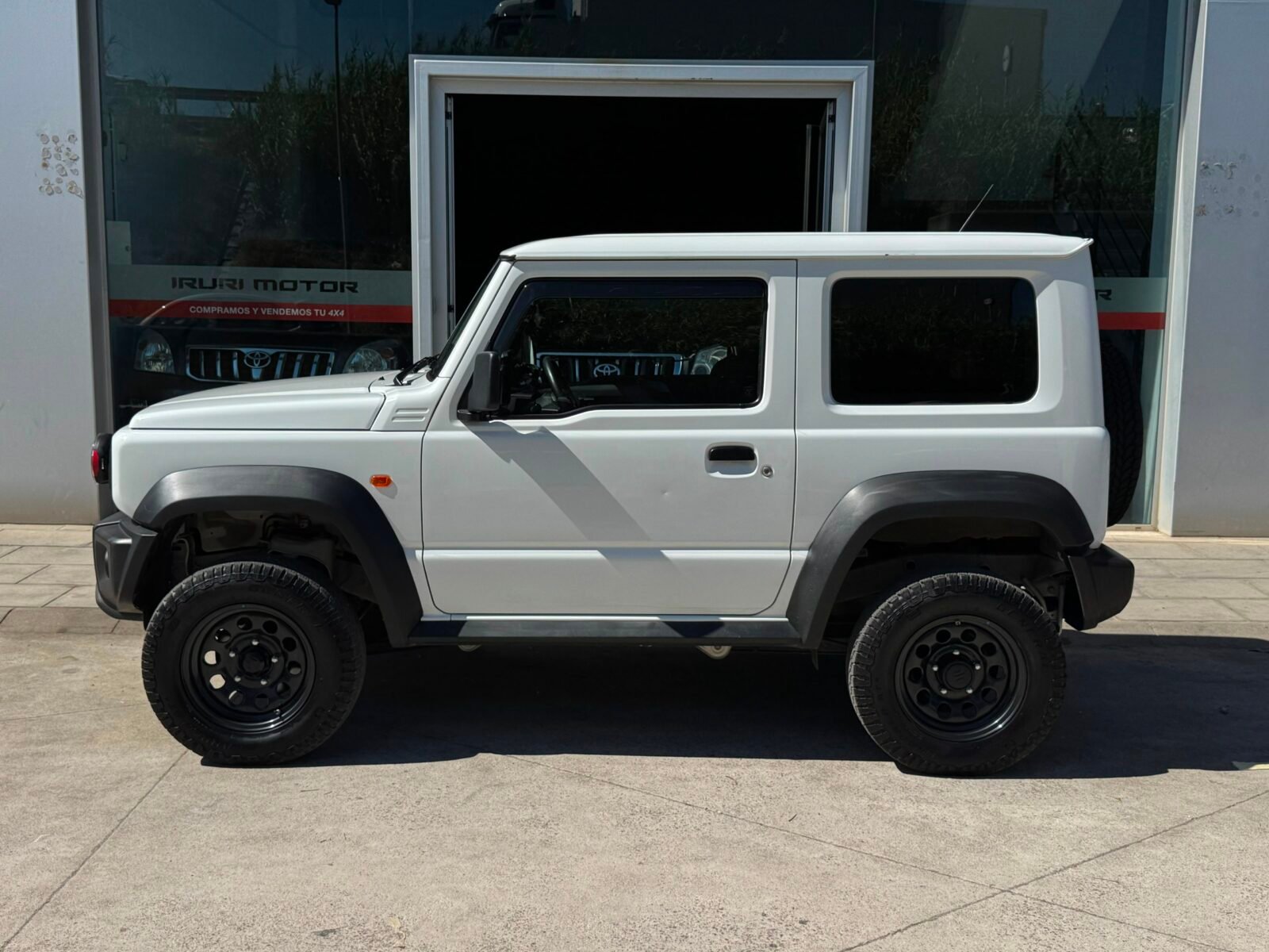 SUZUKI Jimny 1.5 JX 5MT