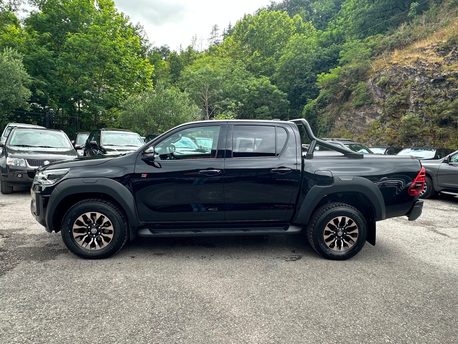 TOYOTA Hilux 2.8 D4D 204CV C.Dobl GR Sport AT HVO100