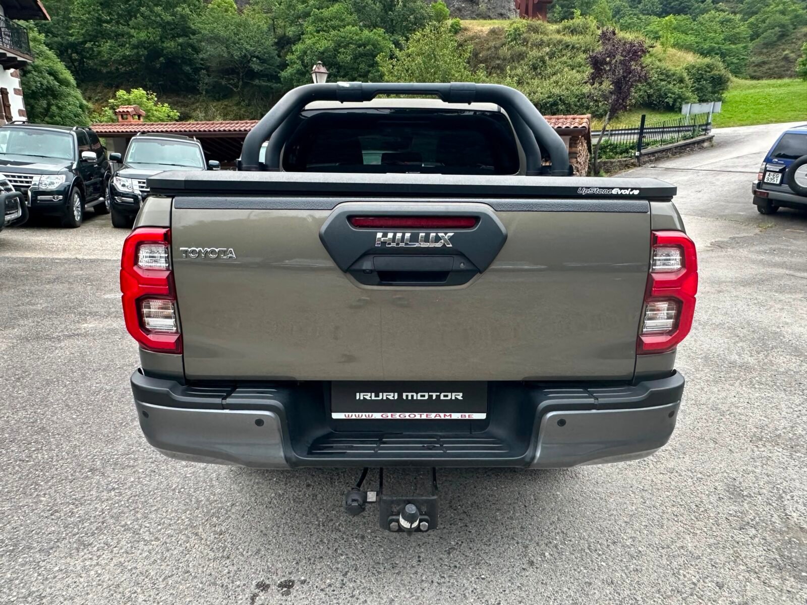 TOYOTA Hilux 2.8 D4D 150kW C. Doble Invincible AT
