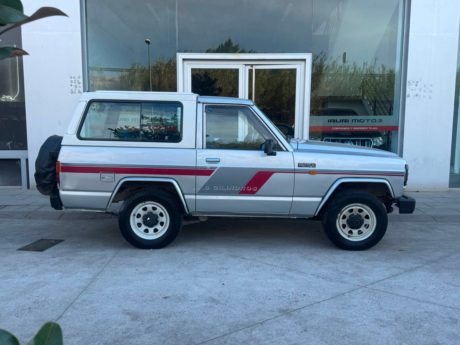 NISSAN Patrol CORTO TB SD33 6 CIL.