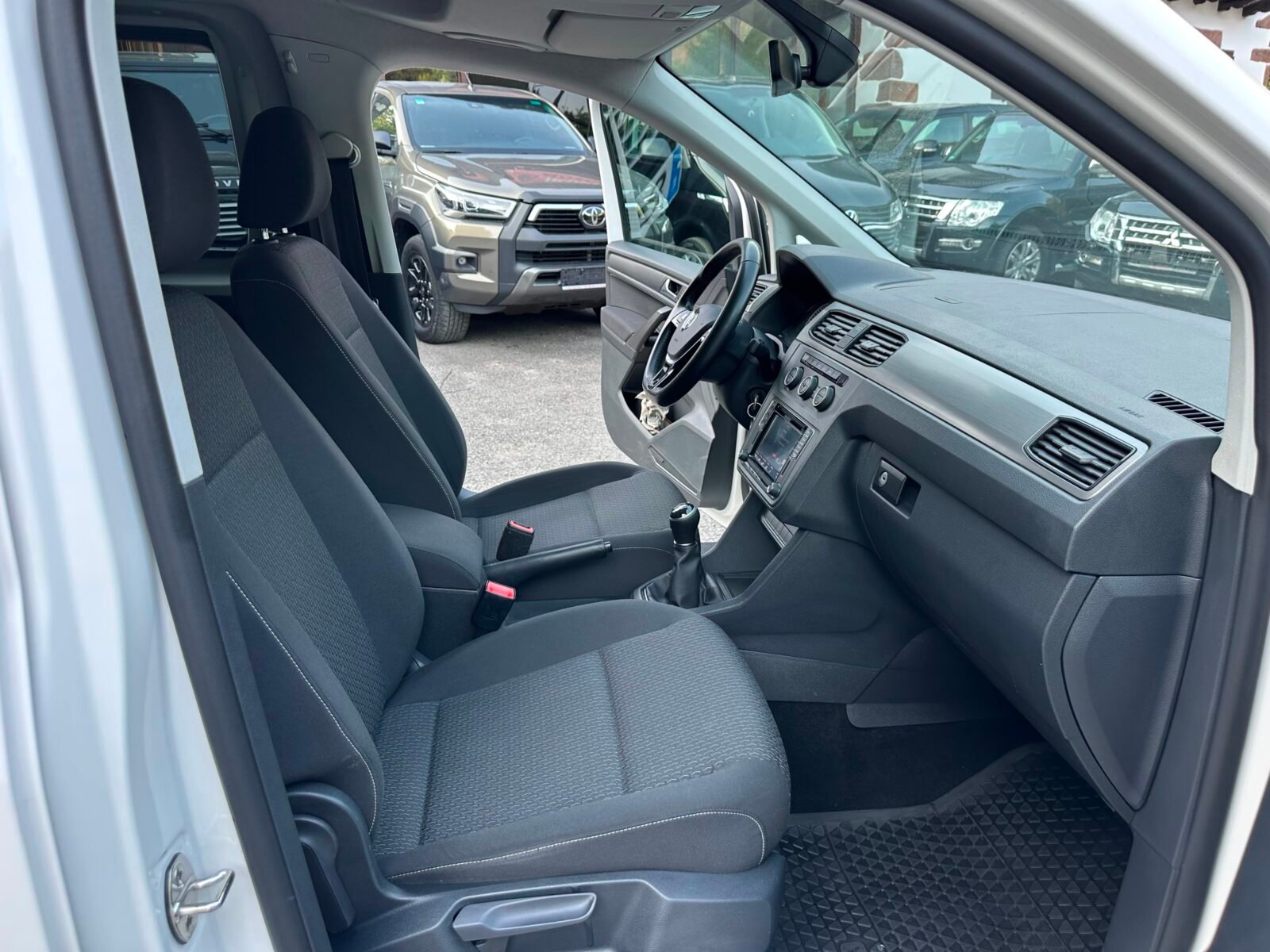 VOLKSWAGEN Caddy Outdoor 2.0 TDI SCR BMT 102CV