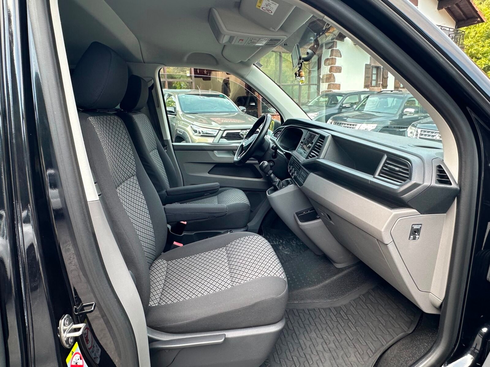 VOLKSWAGEN Caravelle Origin Corta 2.0 TDI 81kW 110CV BMT
