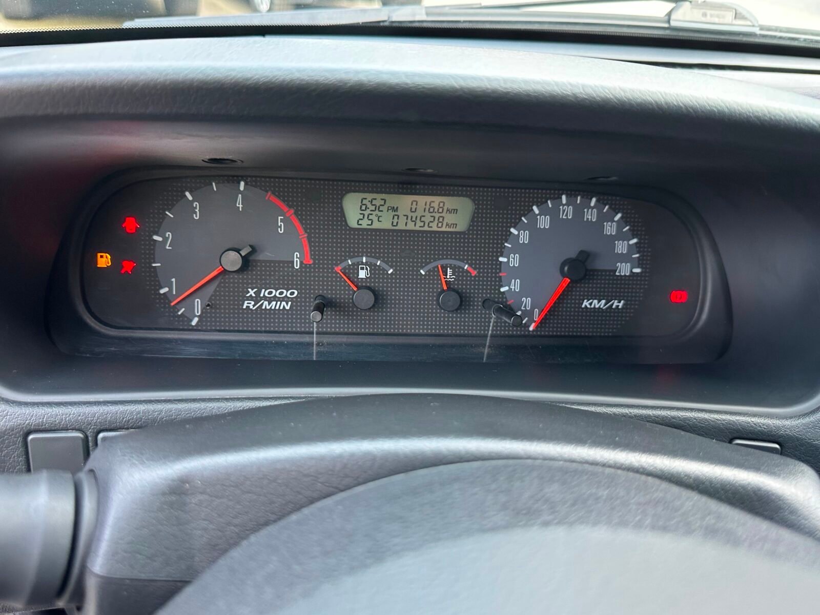 NISSAN Terrano 2.7 TDi Sport 3p