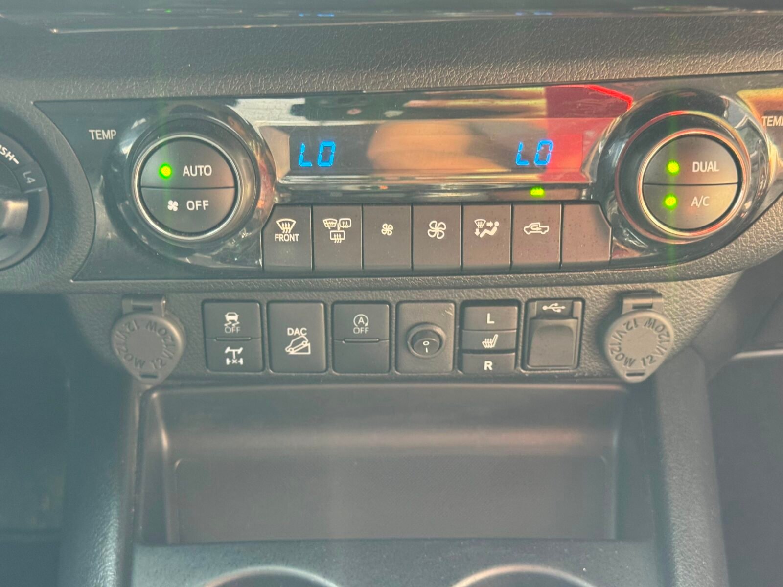 TOYOTA Hilux 2.8 D4D 150kW 204CV Cab Doble VXL HVO100