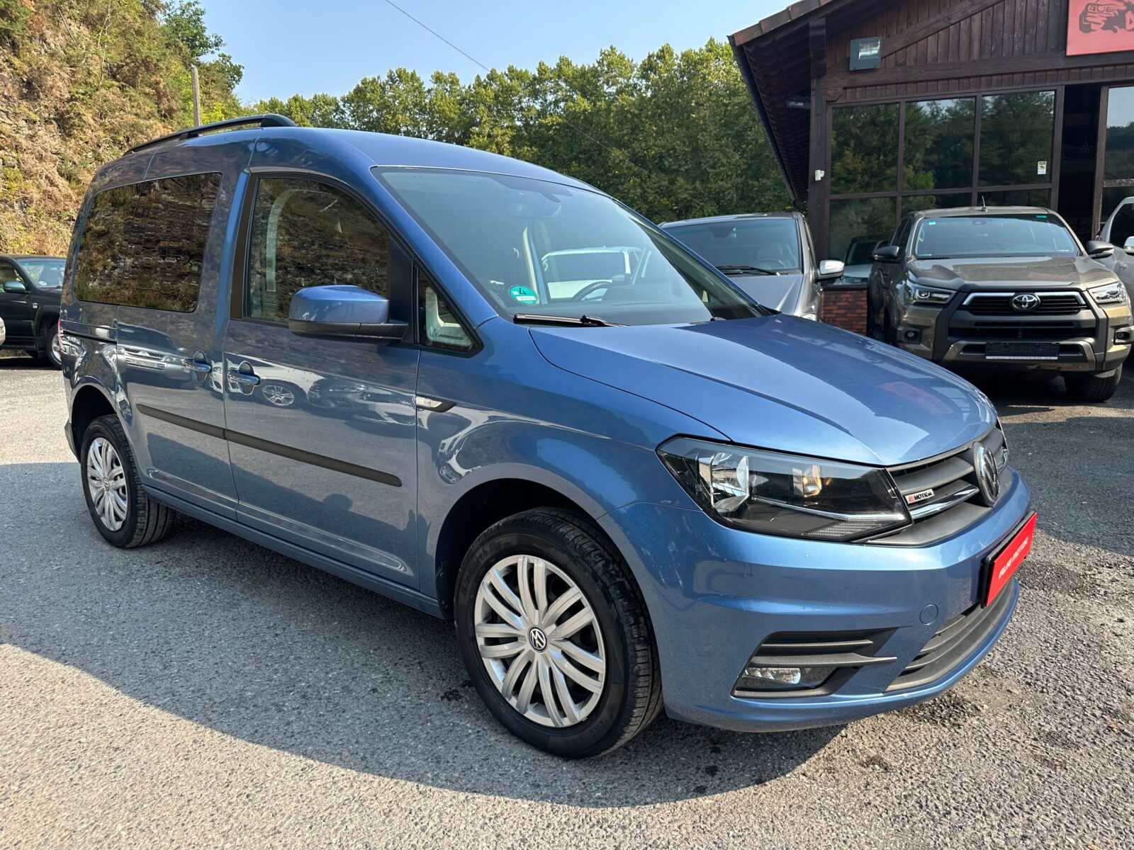 VOLKSWAGEN Caddy Trendline 2.0 TDI SCR 4MO BMT 122CV
