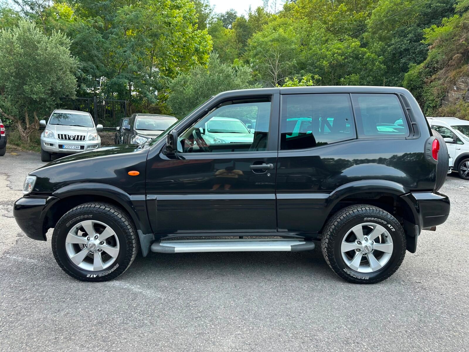 NISSAN Terrano 2.7 TDi Sport 3p