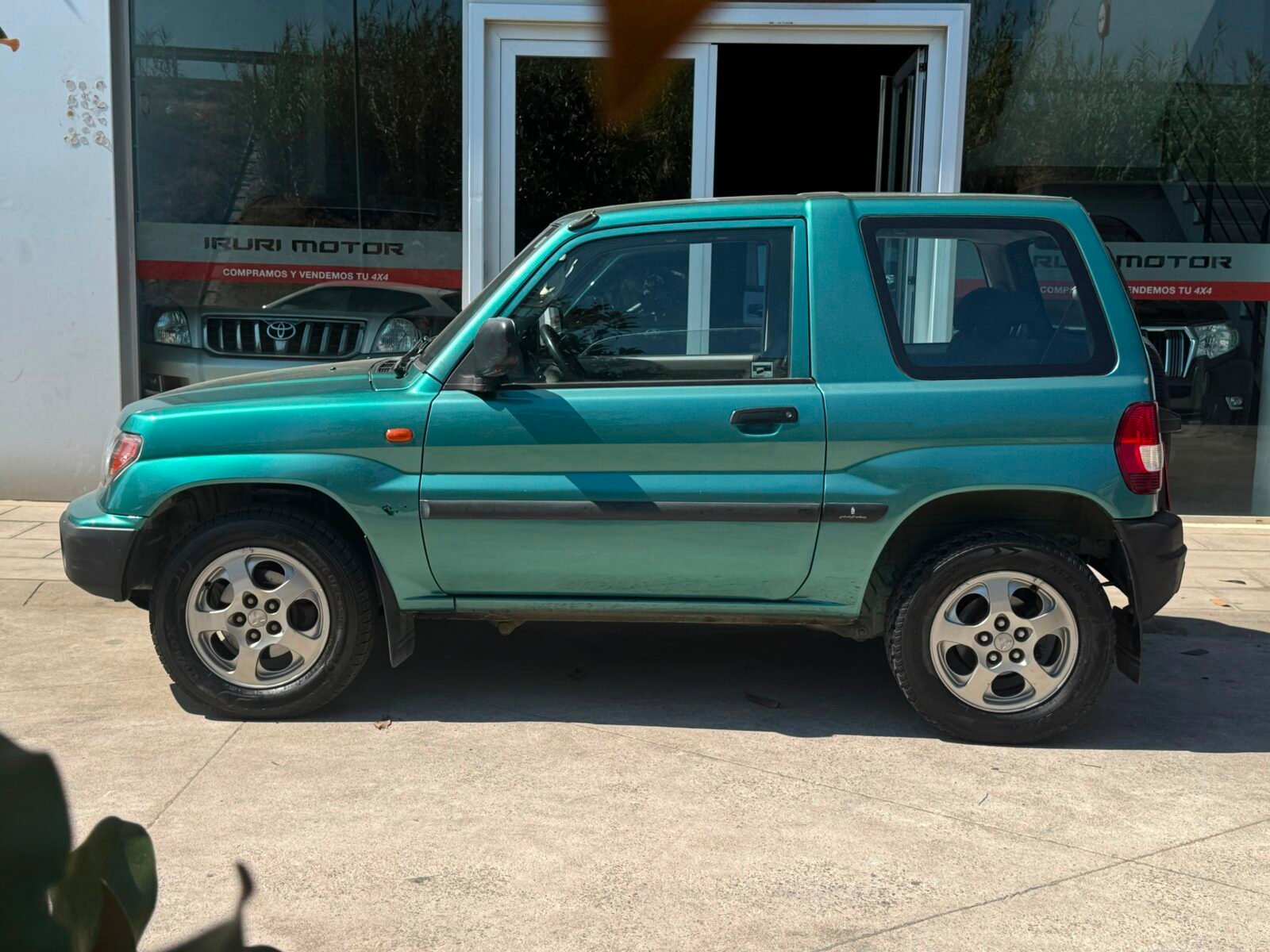 MITSUBISHI Montero iO 1.8 GDI