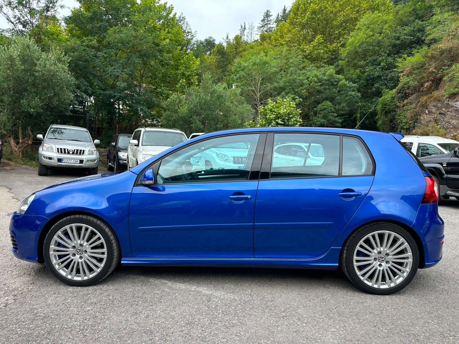 VOLKSWAGEN Golf 3.2 R32 4motion