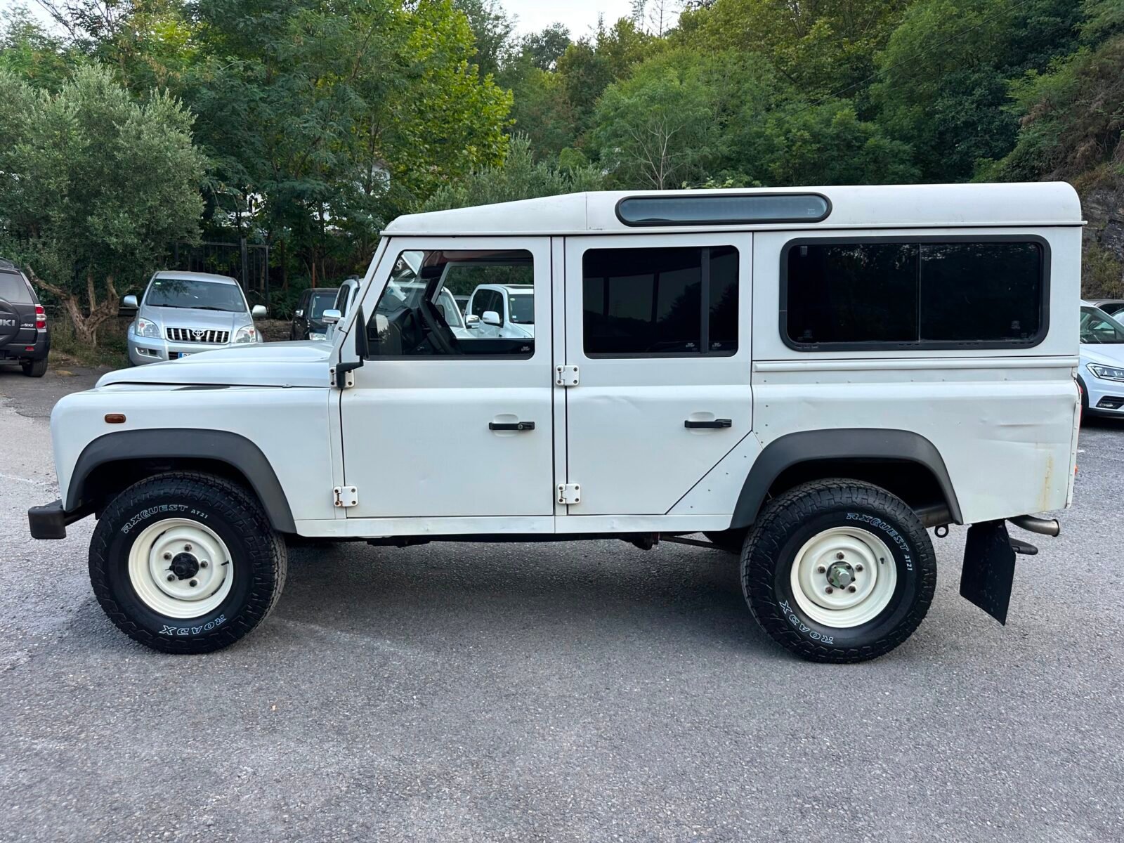LAND-ROVER Defender 110 SW S 2.4 TD4