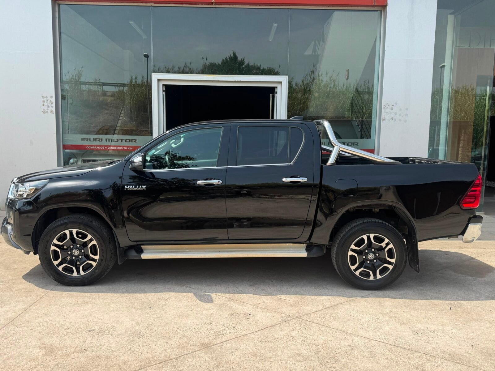 TOYOTA Hilux 2.8 D4D 150kW 204CV Cab Doble VXL HVO100