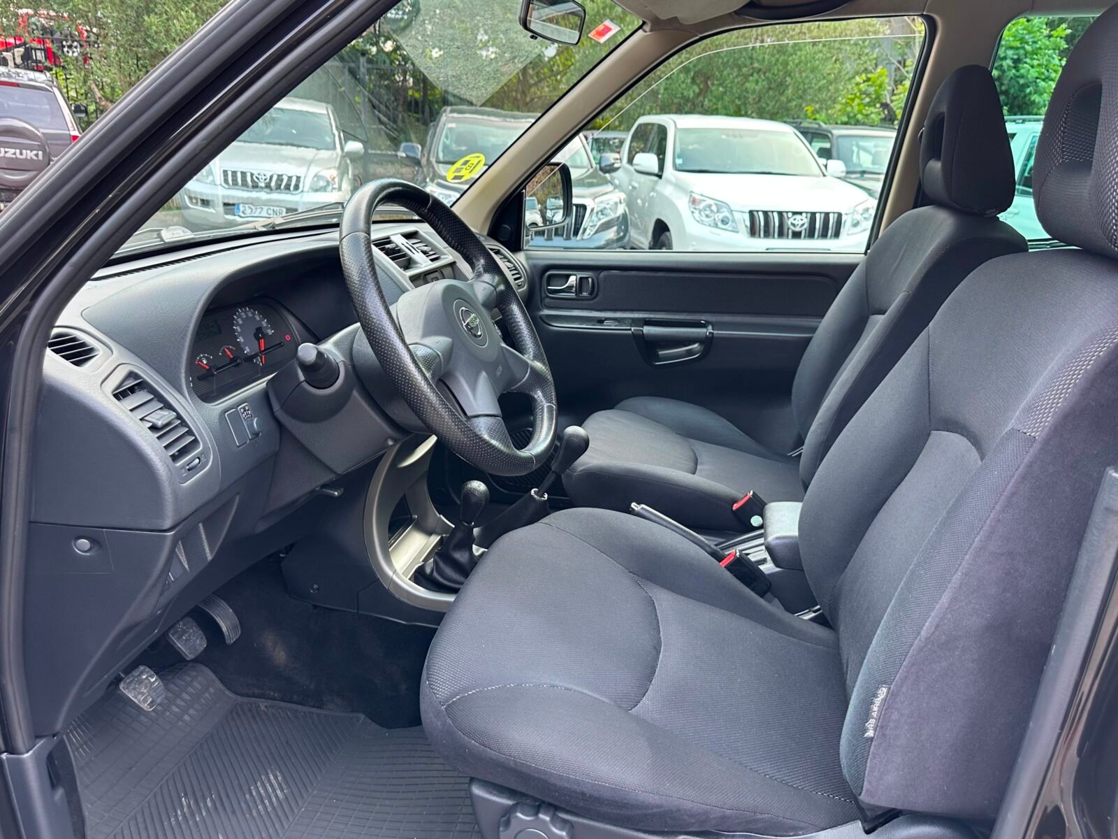 NISSAN Terrano 2.7 TDi Sport 3p