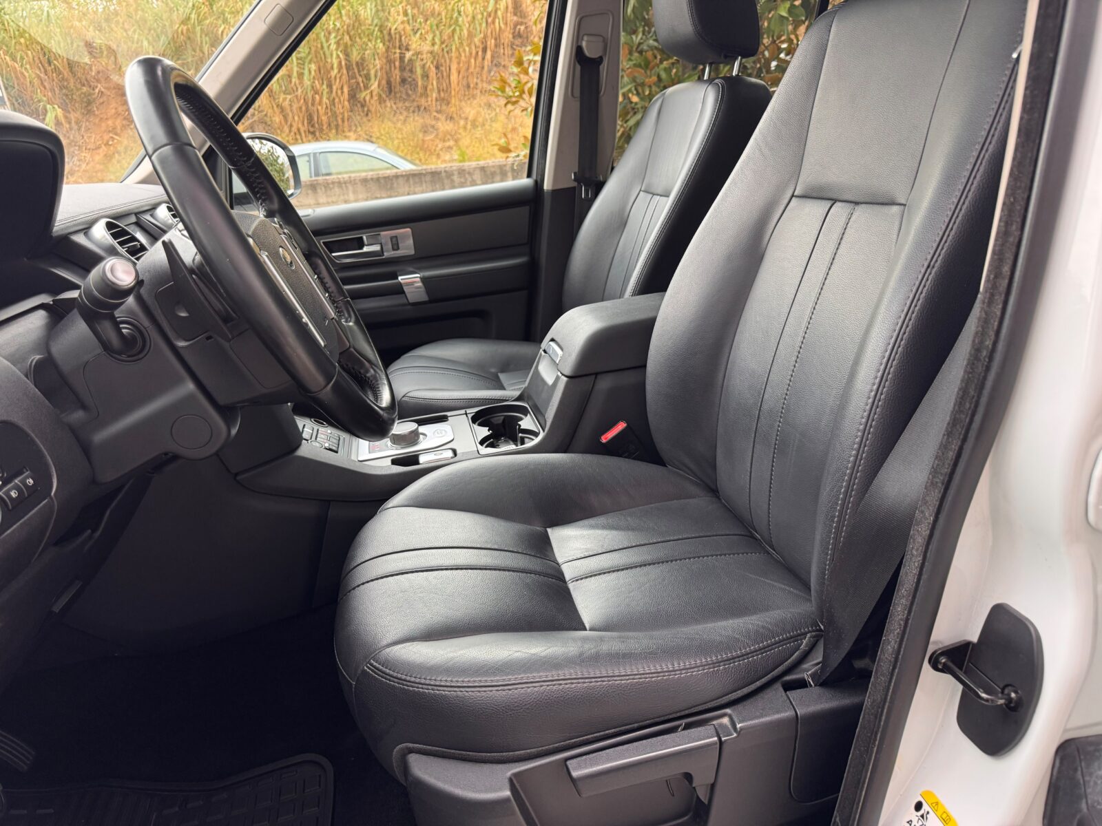 LAND-ROVER Discovery 4 3.0 SDV6 HSE 255cv