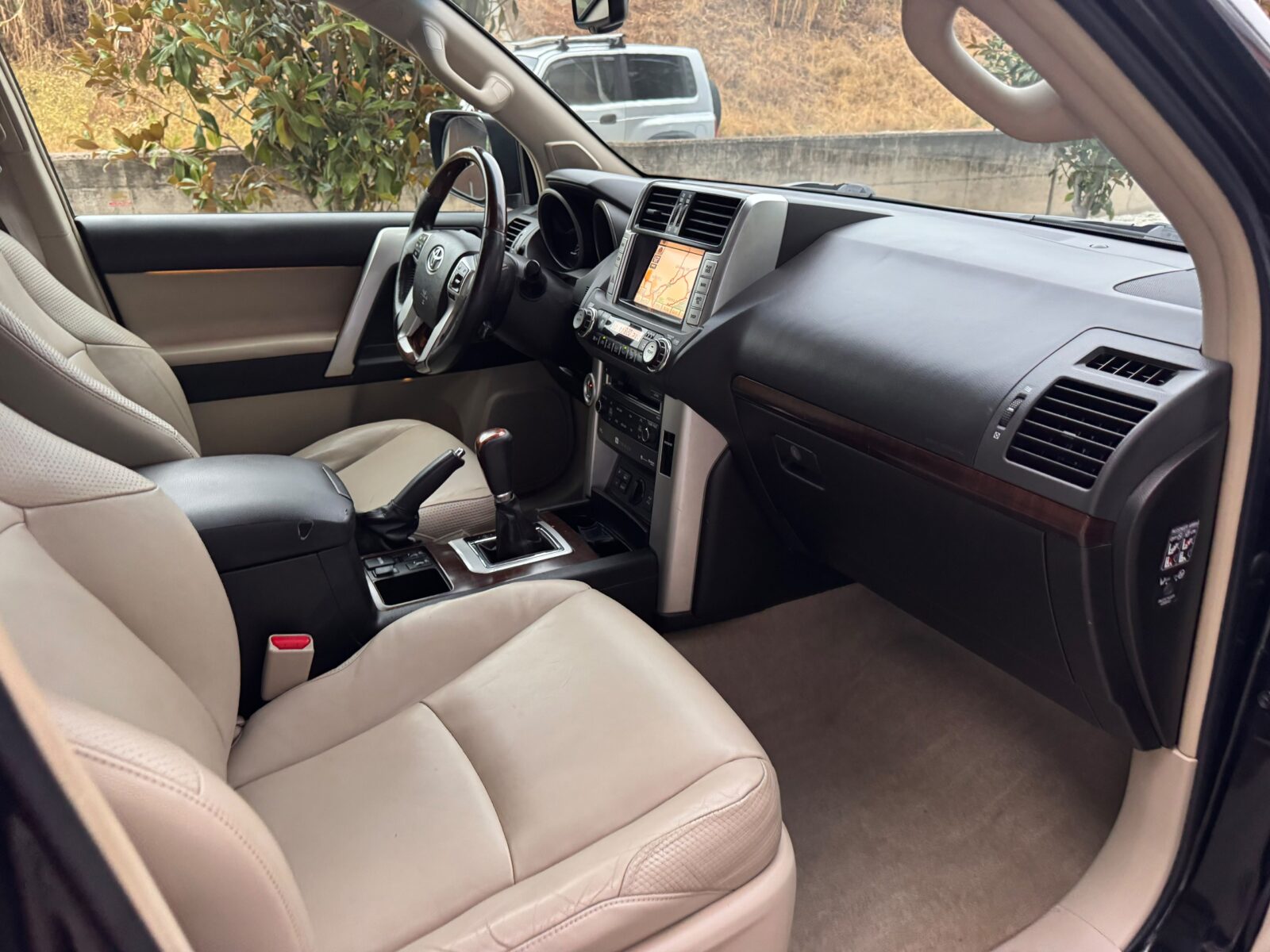TOYOTA Land Cruiser 3.0 D4D LIMITED AUTO
