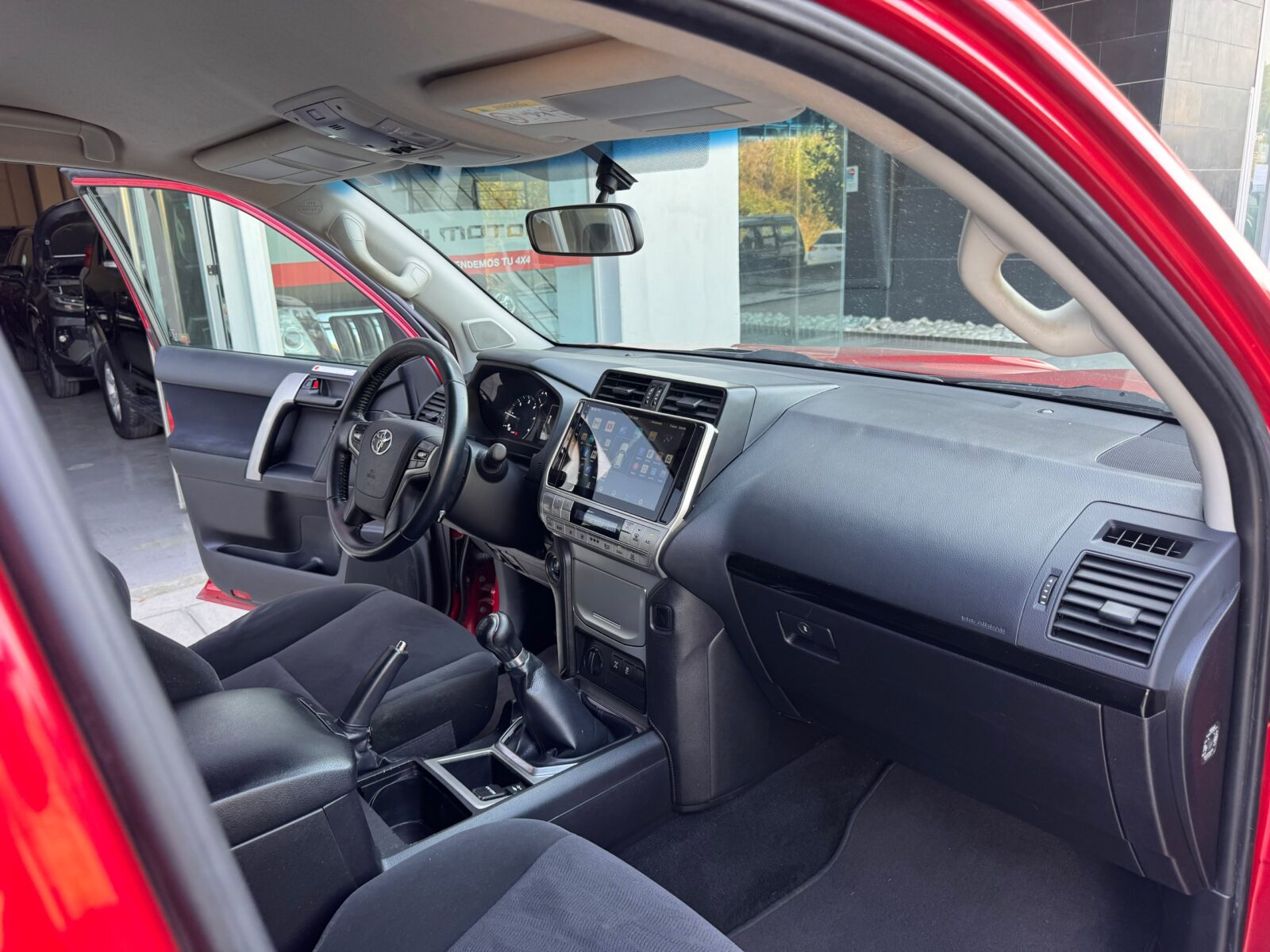 TOYOTA Land Cruiser 2.8 D4D VX