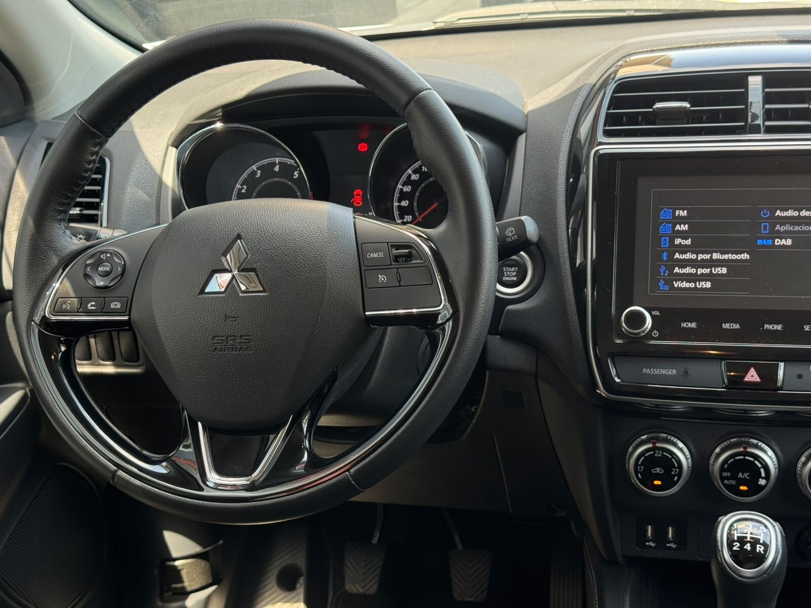 MITSUBISHI ASX 200 MPI Spirit