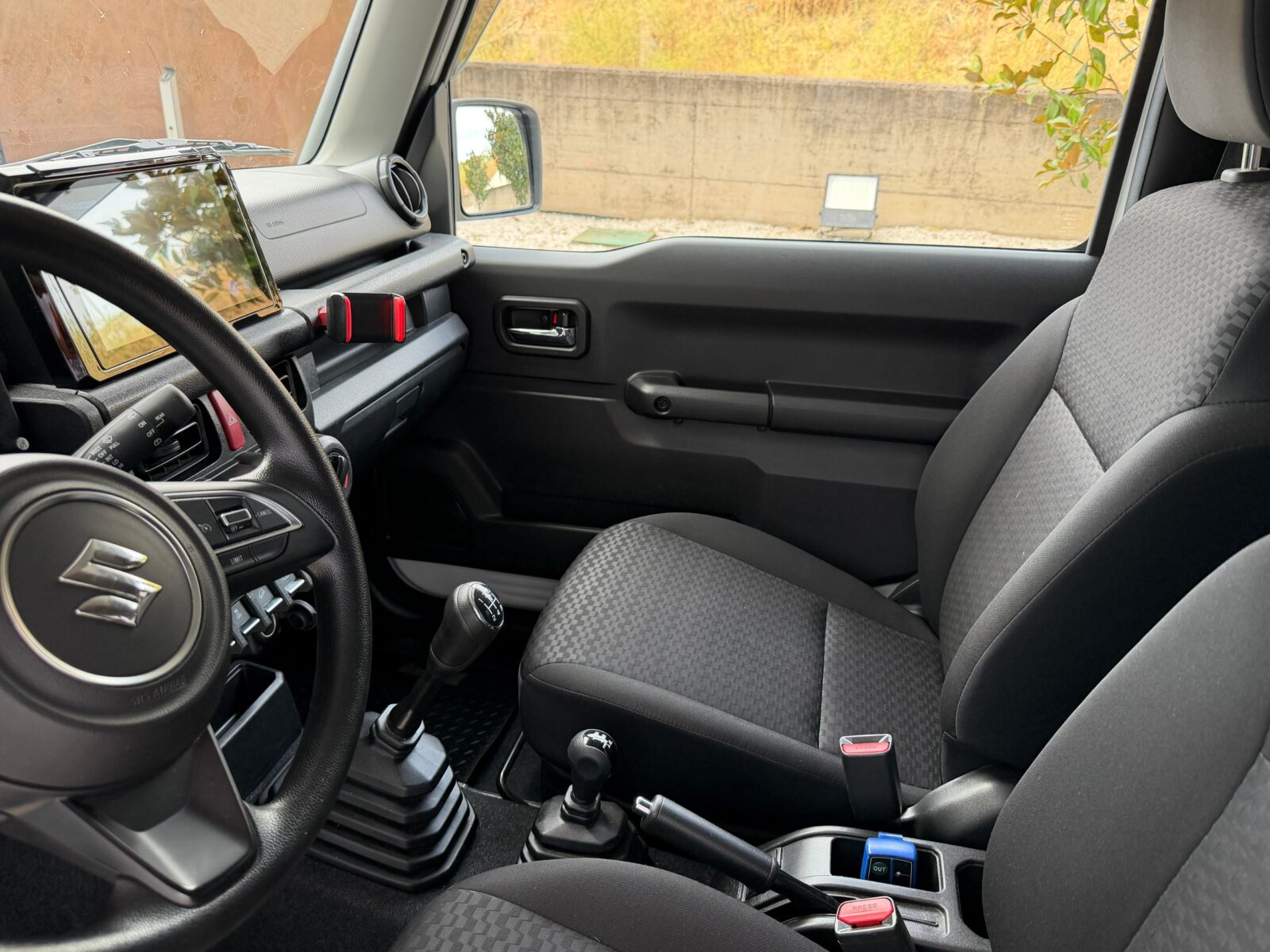 SUZUKI Jimny 1.5 PRO 5MT