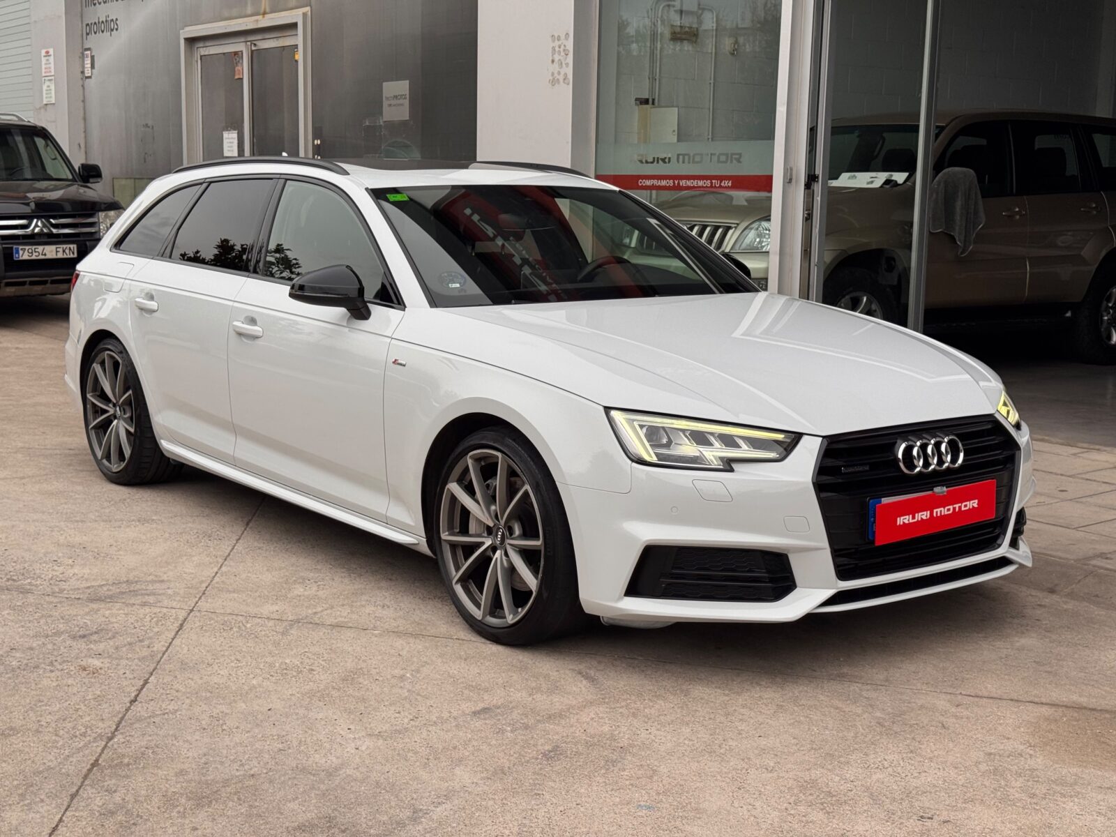 AUDI A4 S line ed 2.0 TFSI Quattro Ultra S Tronic Avant