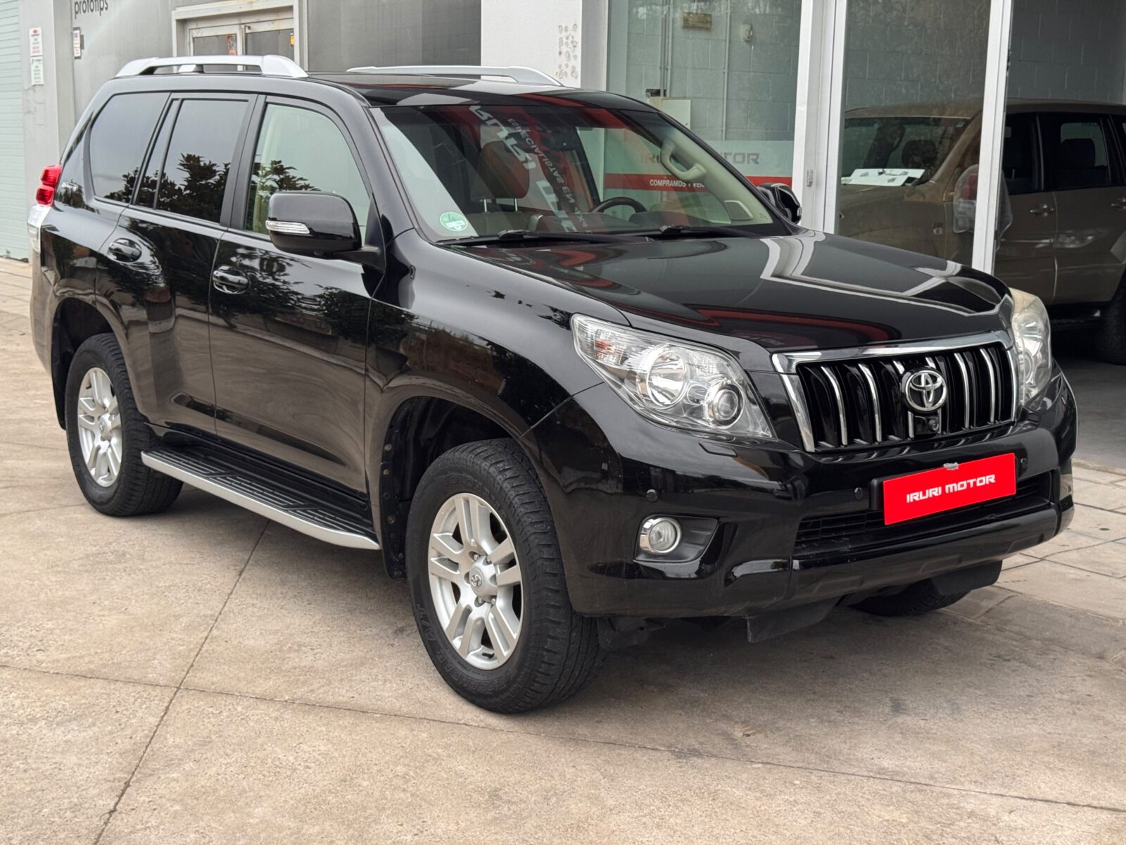 TOYOTA Land Cruiser 3.0 D4D LIMITED AUTO