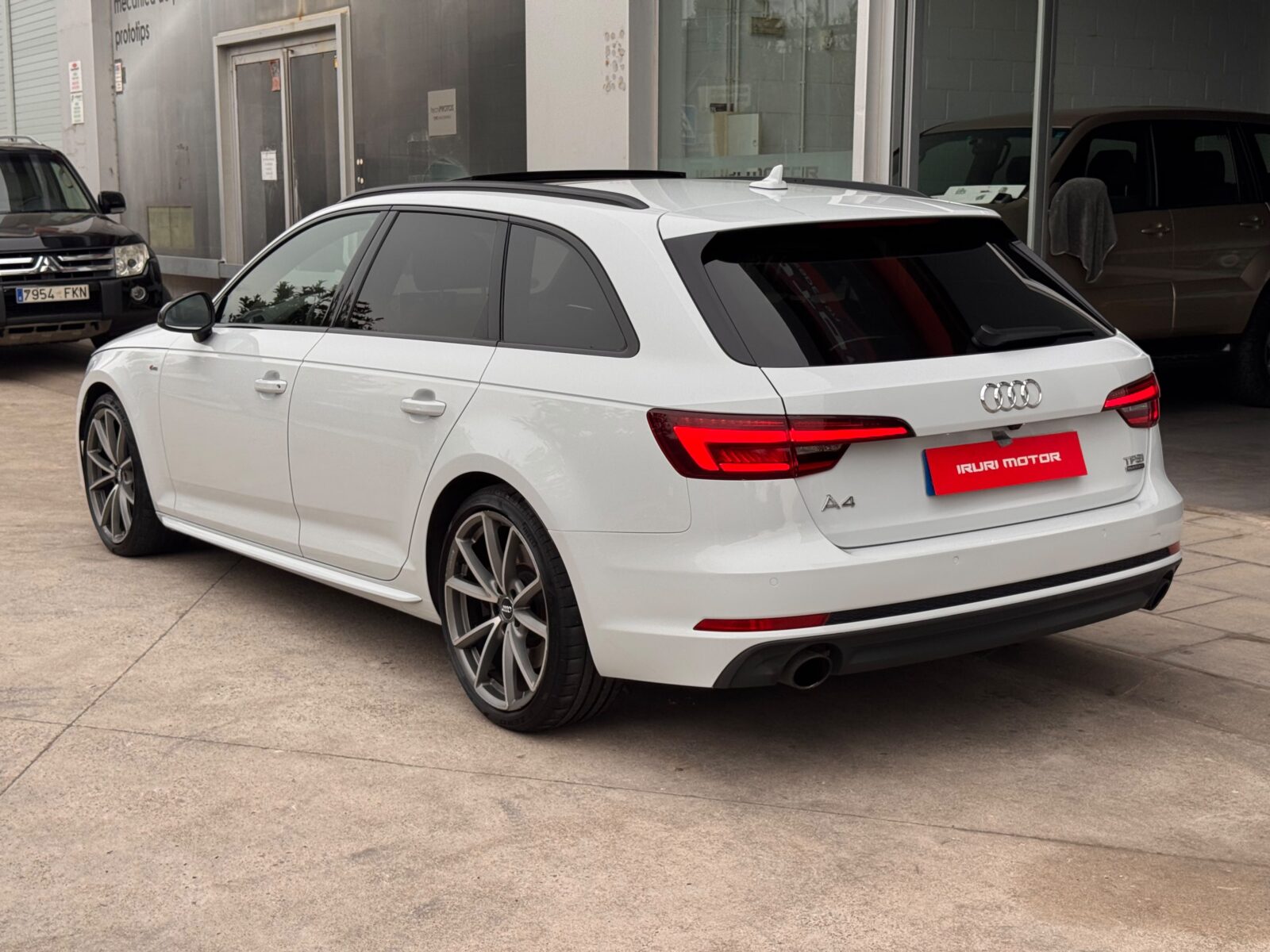 AUDI A4 S line ed 2.0 TFSI Quattro Ultra S Tronic Avant