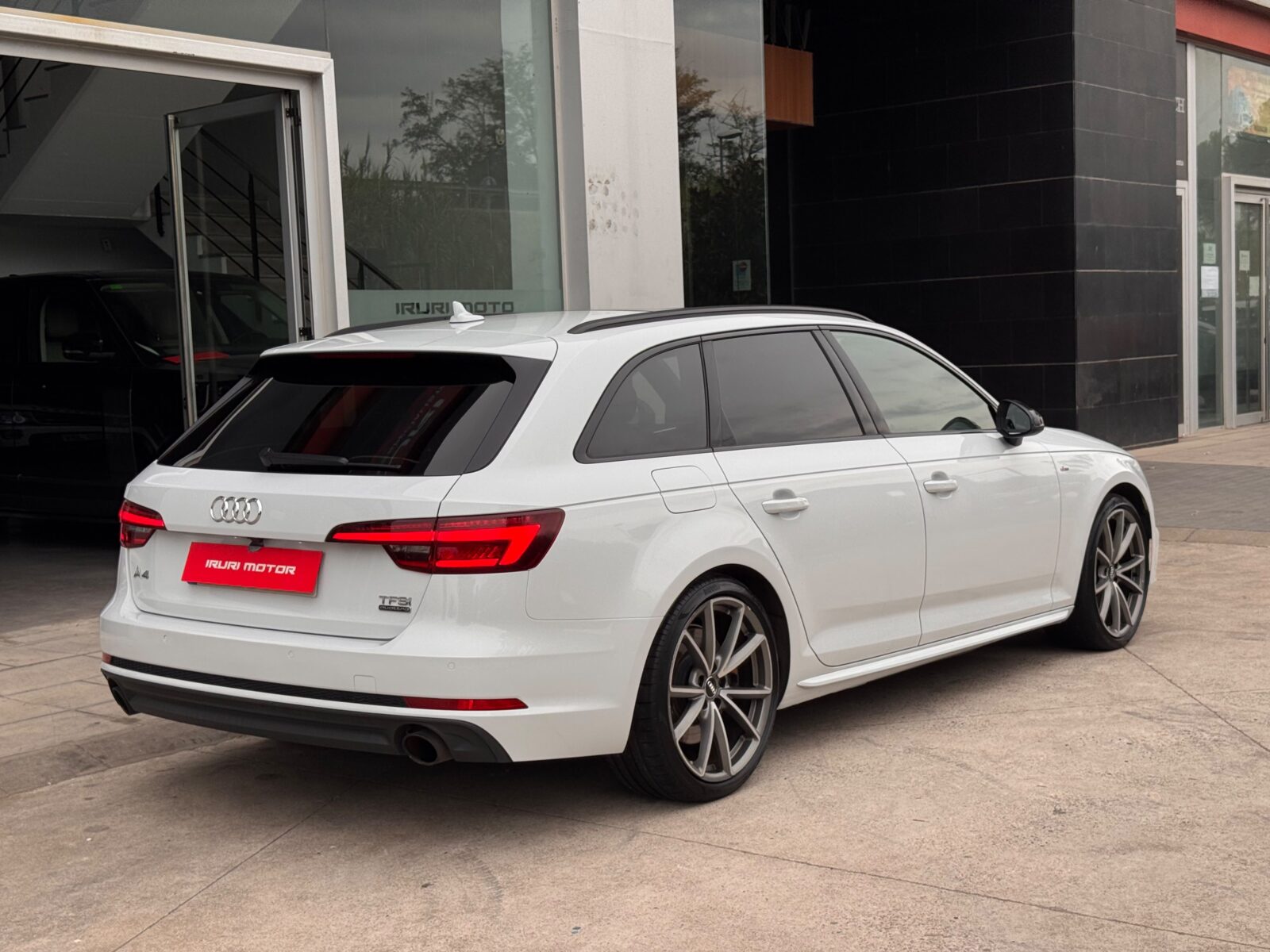 AUDI A4 S line ed 2.0 TFSI Quattro Ultra S Tronic Avant