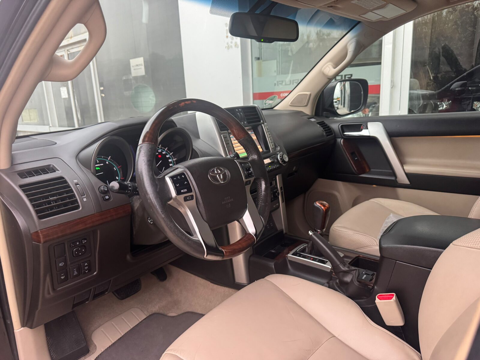 TOYOTA Land Cruiser 3.0 D4D LIMITED AUTO
