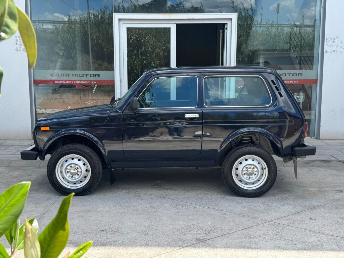 LADA 4X4 1.7L 8v 4X4